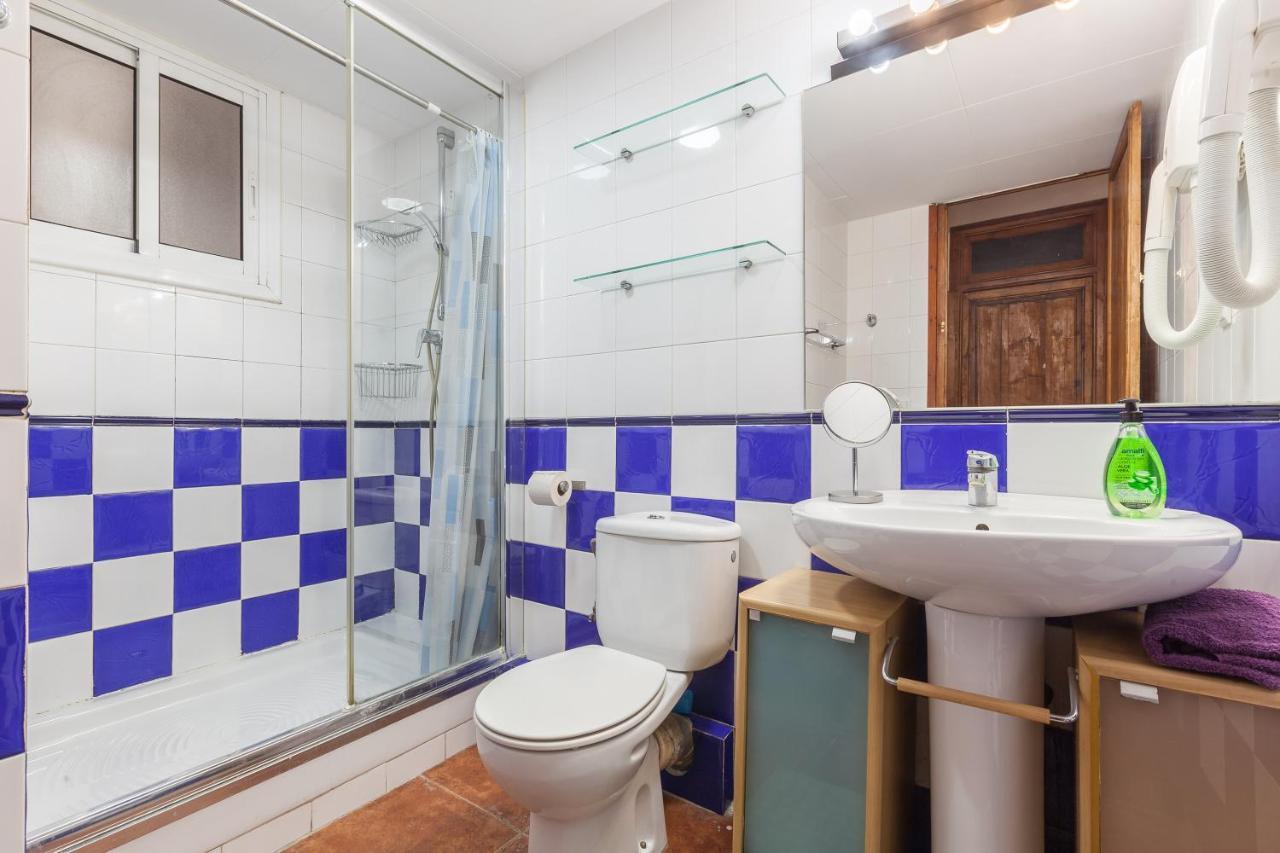 En El Corazon De Barcelona Apartment Bagian luar foto